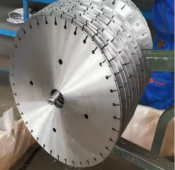 Image of a customer's factory using Yuanan's 5040 rust inhibitor - Shenzhen Yuanan Chemtech